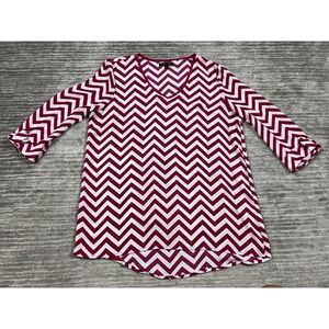Kiara Top Womens Small‎ Pink White Chevron Pattern 3/4 Sleeve Casual